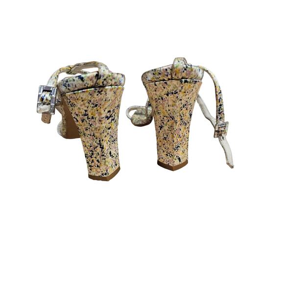 VERA WANG Strappy Ladies Silk Heels Splatter Design Size 7 - Picture 9 of 11